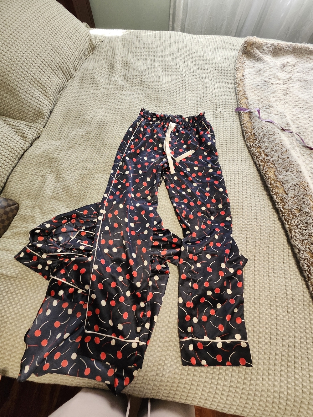 ANN TAYLOR Silky Black Cherry Print Pajama Set XS